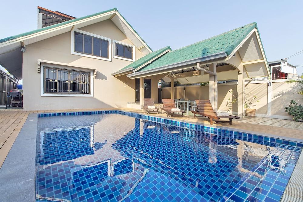 Pool Villa Tanzanite near Walking Street Pattaya Esterno foto