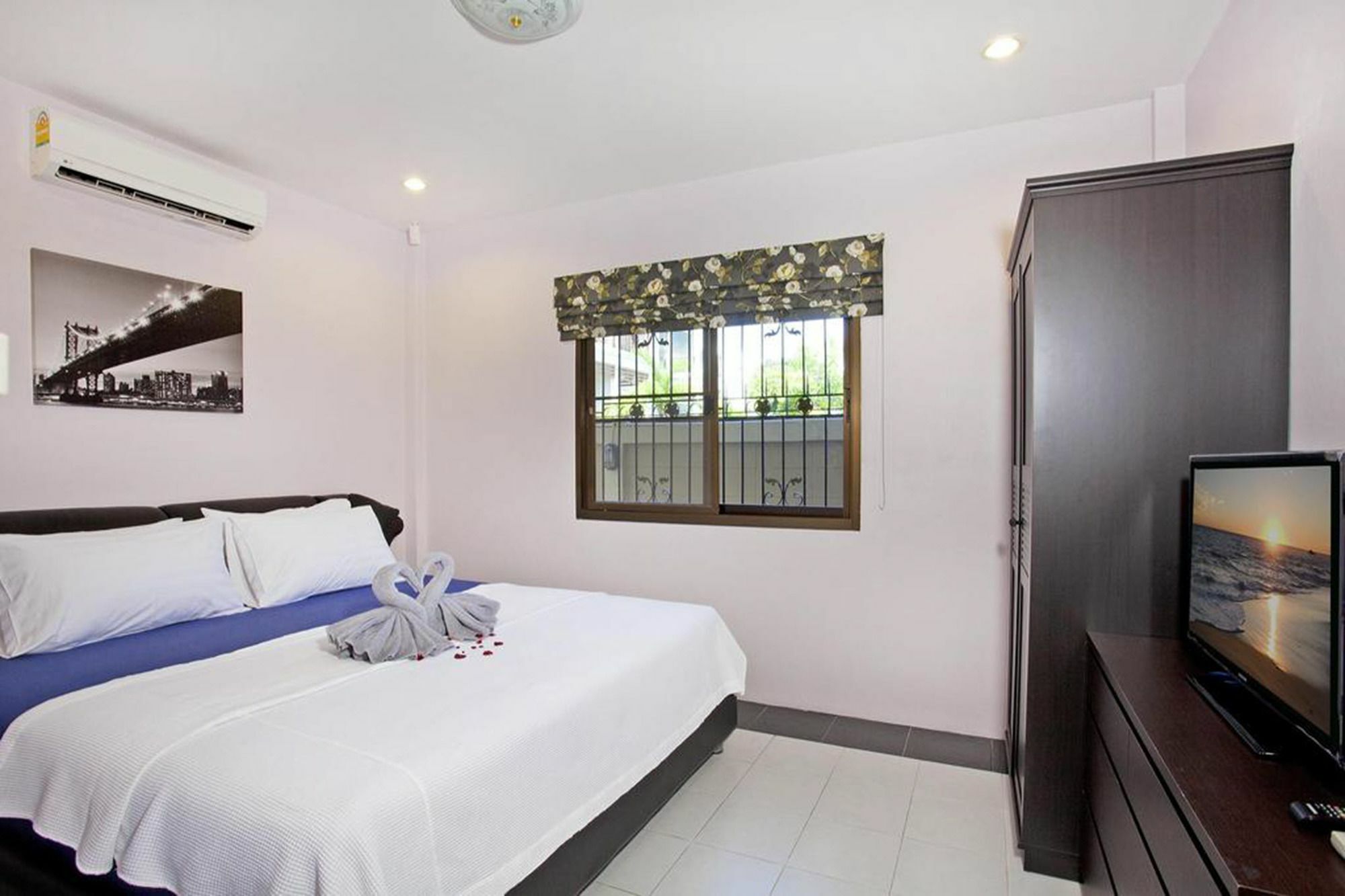 Pool Villa Tanzanite near Walking Street Pattaya Esterno foto